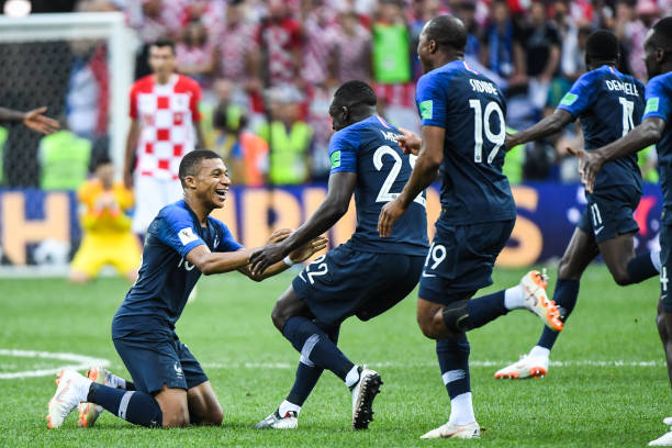 而陈雨菲始 而陈雨菲始